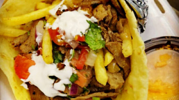 Music City Gyros food