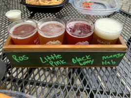 Idyll Hounds Brewing Company food