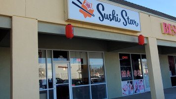 Sushi Star outside