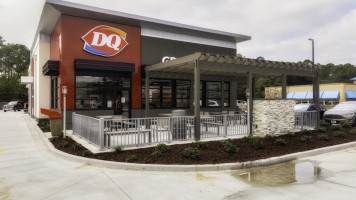 Dairy Queen Grill Chill outside