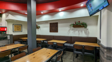 123 Pho Playa Vista inside