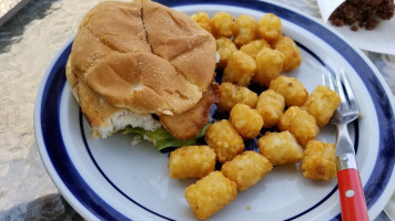 Grandma’s Truck N Kitchen food