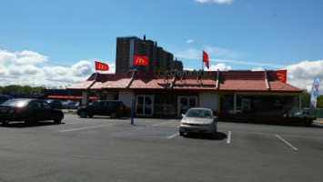 Mcdonald's outside