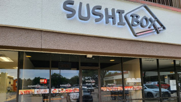 Sushi Box outside
