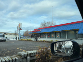 Burger King outside