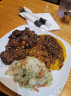 Tropical Breeze Lounge Grill food