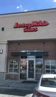 Jersey Mike's Subs outside