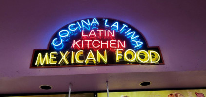 La Cocina Latina food