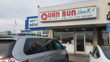 Quan Bun Ban Mai food
