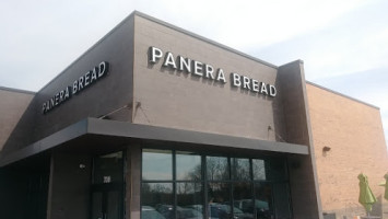 Panera Bread outside