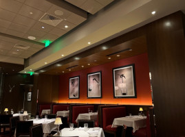The Capital Grille inside