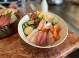 Q Sushi Kitchen food