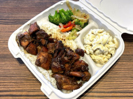 Hawaiian Bros Island Grill food