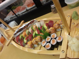 Yuki Yama Sushi food