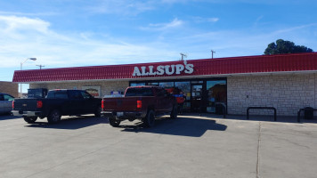 Allsup's Convenience Store outside