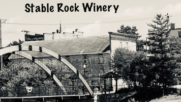 Stable Rock Winery Distillery food