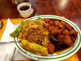 Yun Tung Chinese food