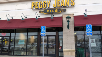 Peggy Jean's Pies outside