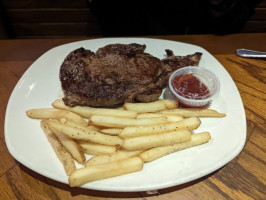 Outback Steakhouse inside