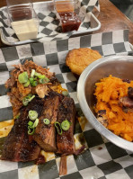 Embers Smokehouse And Tap food