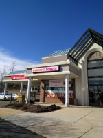 Dunkin' Donuts outside