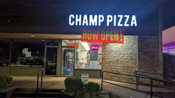 Champ Pizza food