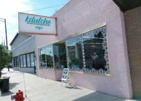 Kdulche Cafe outside