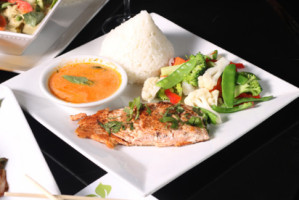 Allure Thai Bistro food