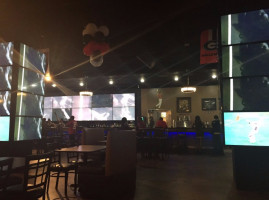 Lifestyle Sports Bistro inside