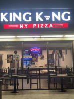 King Kong Ny Pizza inside