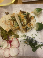 Tacos Y Mariscos El Chavo food