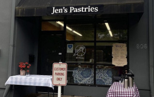 Jen's Pastries inside