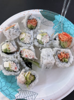 Sushi Rollin' food