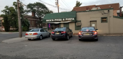 Nick's Pizza Pasta outside
