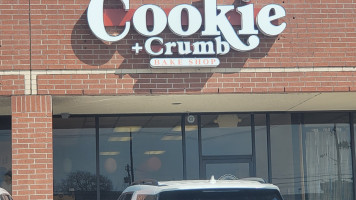 Cookie Crumb Bakeshop outside