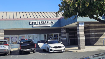 Little Charlie’s Gourmet Cookies outside