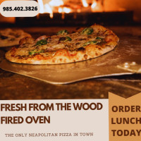 Milan’s Wood Fired Pizza food