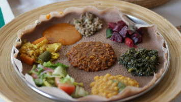 Sinï Ethiopian And Coffee Lounge food