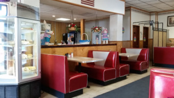 Freeland Diner inside