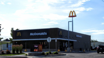 Mcdonald's outside