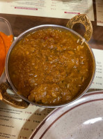 Royal Taj Fine Indian Cuisine food