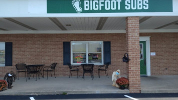 Bigfoot Subs outside