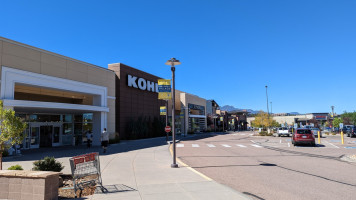 University Village Colorado Shopping Center food