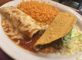 La Mesa Mexican Restaurant And Bar food