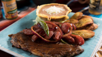 Vaquero's Diner Mexican Grill food