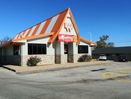 Whataburger In Aust outside