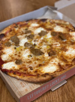 Blaze Pizza food