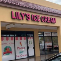 Lily's Handmade Ice Cream outside