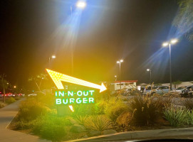 In-n-out Burger food