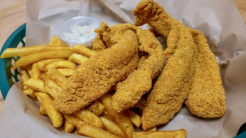 Amazing Fish Chicken food